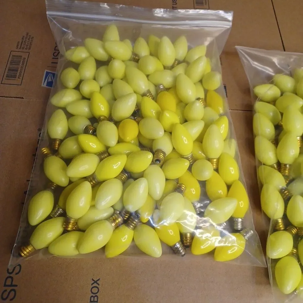 Lot 100 Yellow Christmas Light Bulbs - C7 Light Show Outdoor Indoor